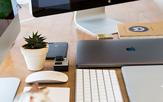 为什么阿斯顿马丁在路上如此罕见？深度揭秘背后原因